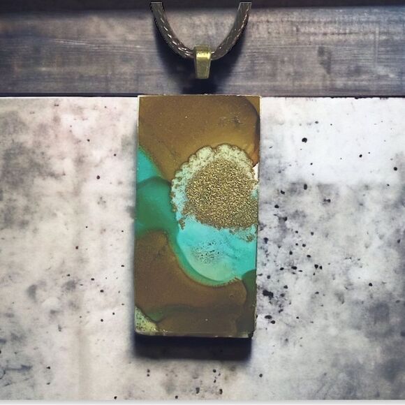 HANDCRAFTED Painted Pendant Necklace - Picture 1 of 3